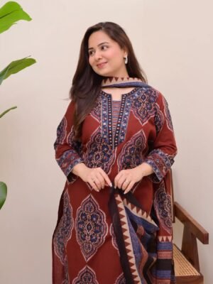 Auvoria Women Silk Embroidery Kurta and pant Set with Dupatta