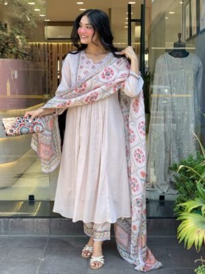 Auvoria Pastel Mul Chanderi Anarkali Set – Regal Featherlight & Flowy Comfort