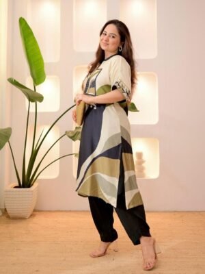 Auvoria Abstract Printed Muslin Kurti Set with Pure Hand Khatli Work