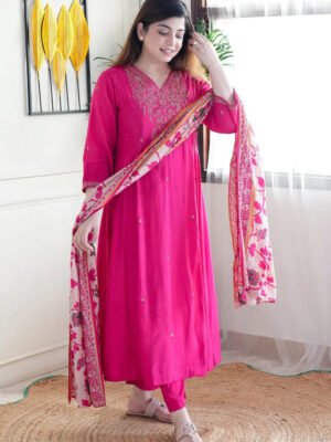 Auvoria Women Viscose Printed Kurta and pant Set with Dupatta