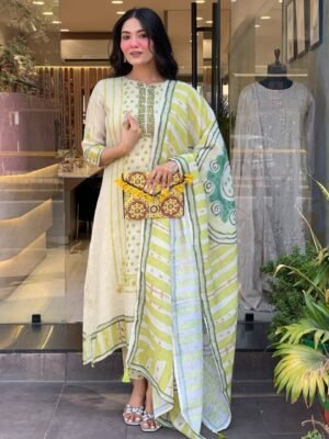 Auvoria Majestic Lilen Silk Embroidered Suit Set with Chanderi Silk Printed Dupatta